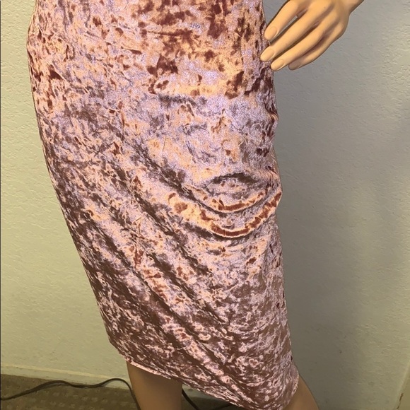 𝅺popular Basic Womens Pink Crushed Velvet Dress Size medium - Picture 5 of 6